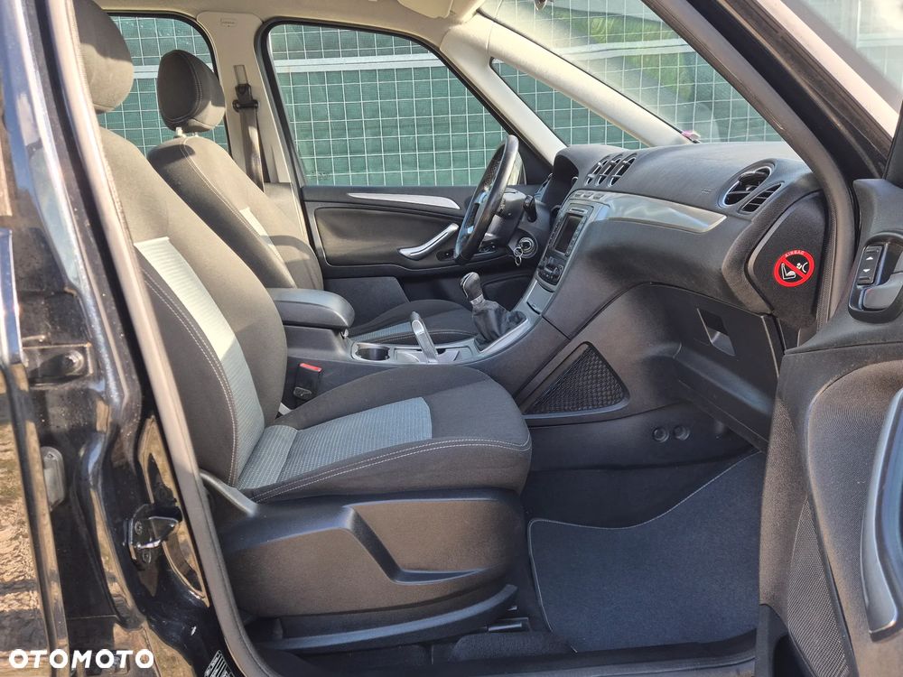 Ford Galaxy 2.0 Titanium - 22