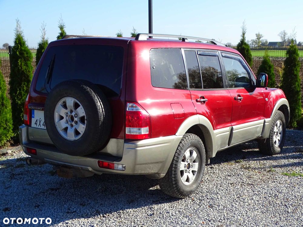 Mitsubishi Pajero - 8