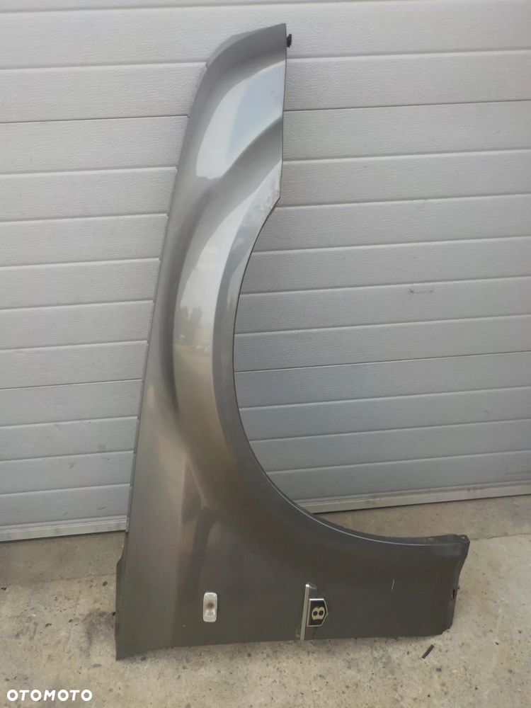 CHRYSLER 300C BŁOTNIK PRAWY PRZÓD PRZEDNI - 1