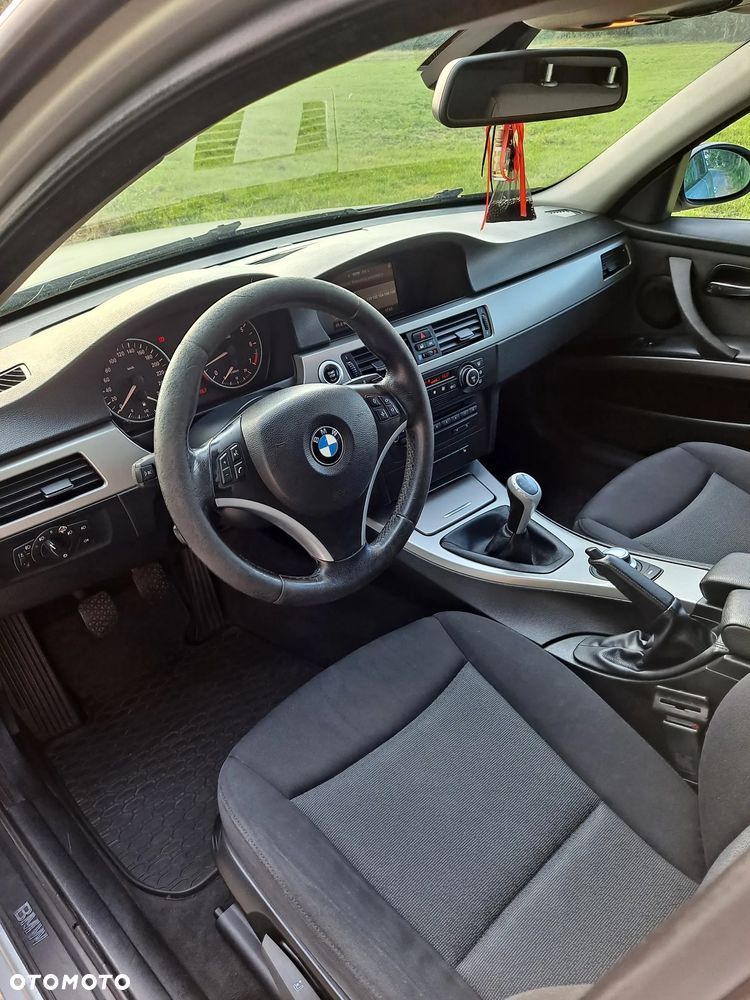 BMW Seria 3 2007 photo 3
