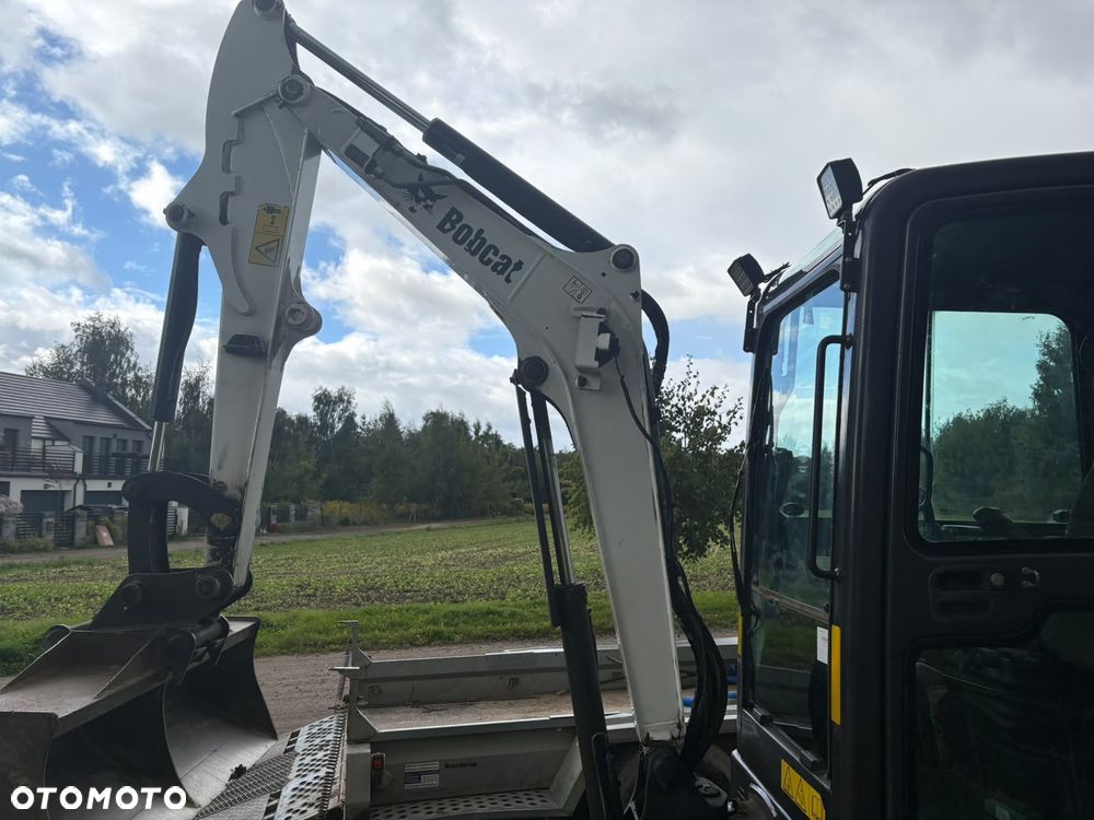 Bobcat E26 - 10