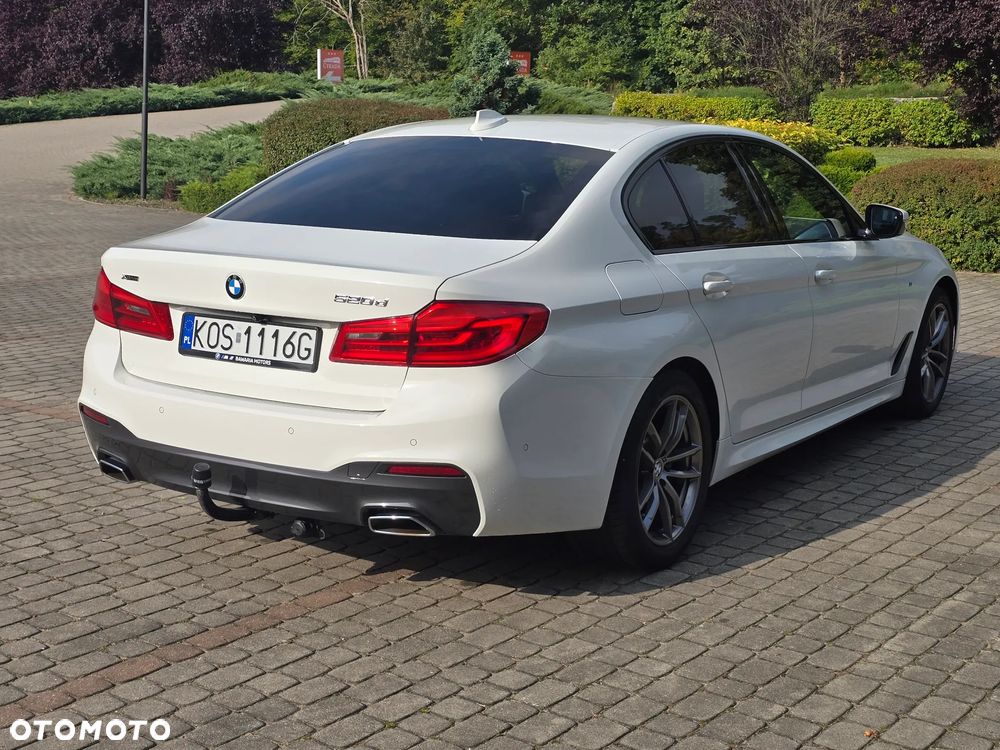 BMW Seria 5 520d xDrive - 9