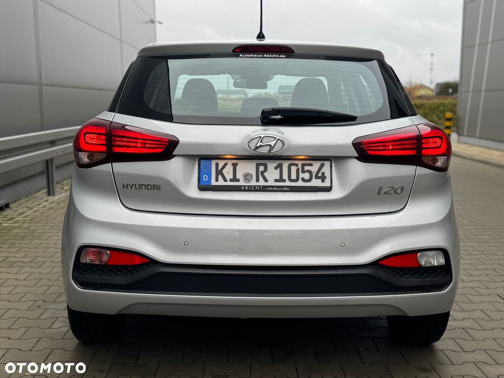 Hyundai i20 - 11