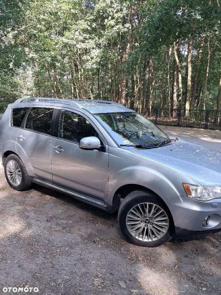 Mitsubishi Outlander 2.4 Intense + EU5 CVT - 2