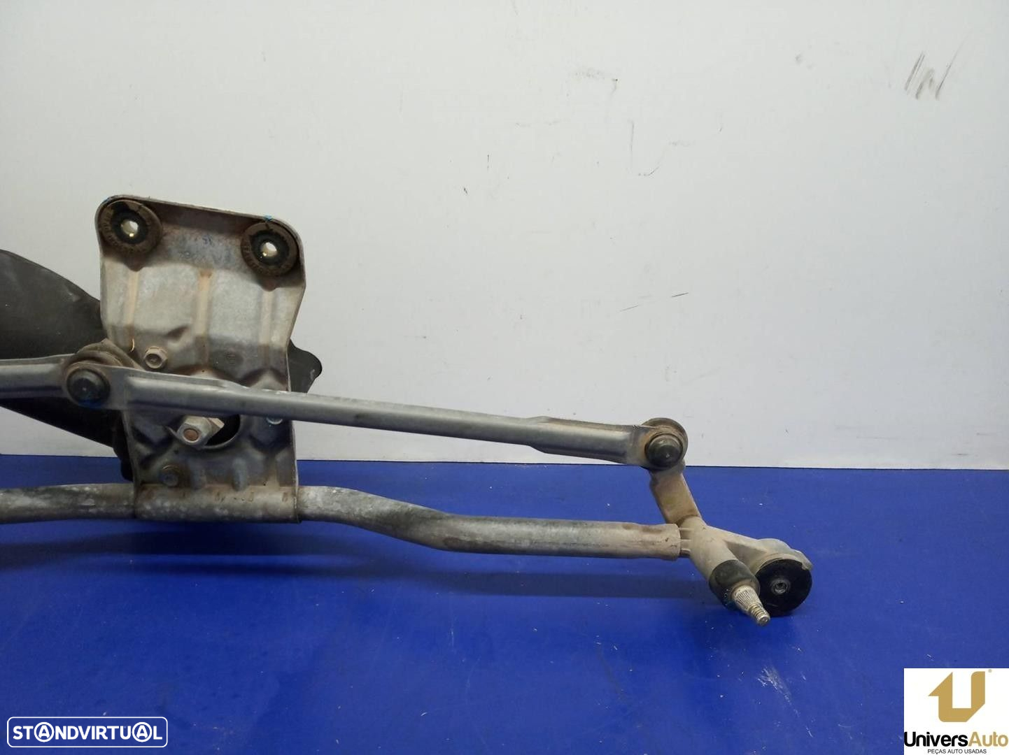 MOTOR LIMPA-VIDROS FRONTAL FORD ESCORT V 1993 -0390241307 - 4