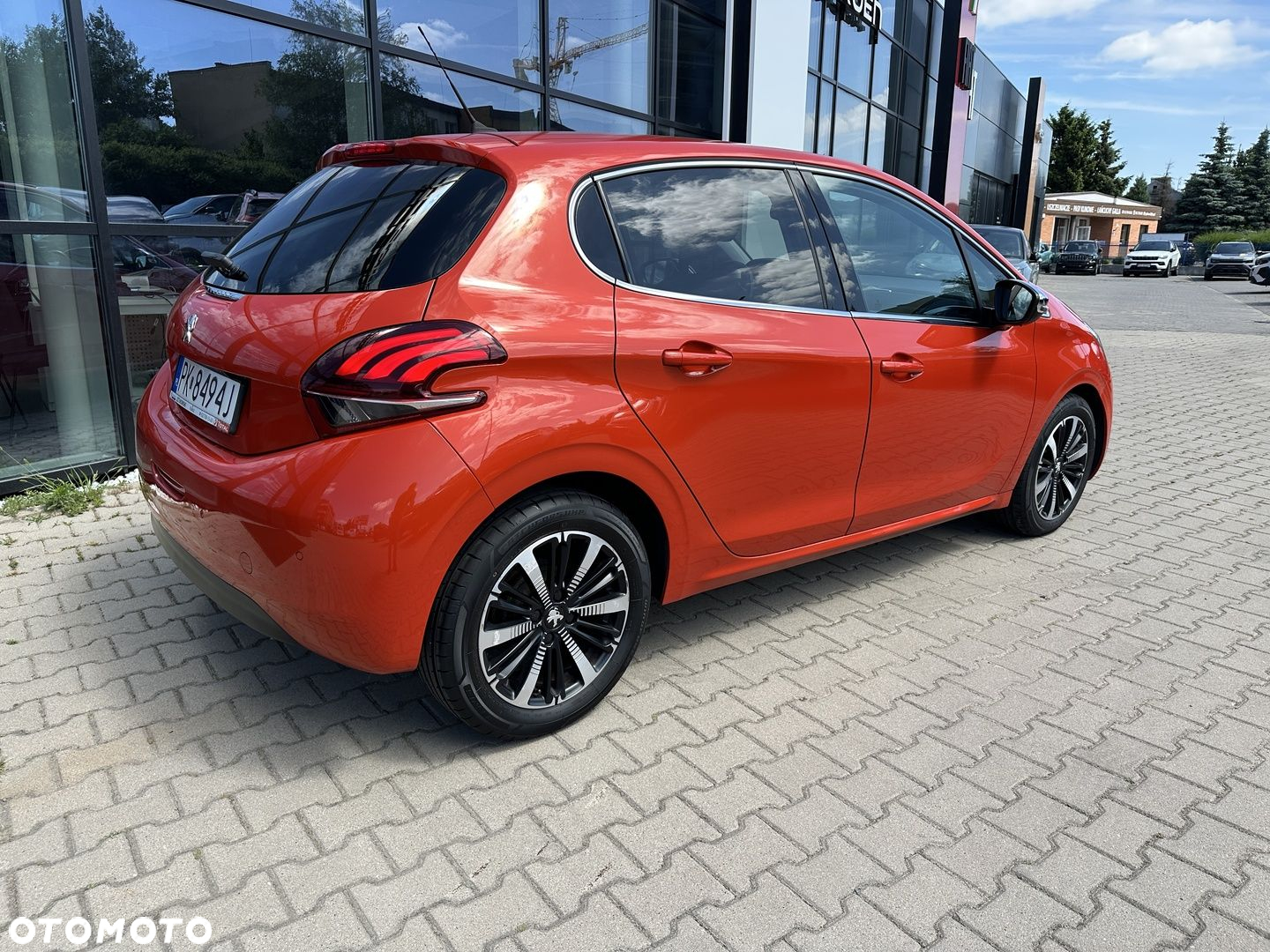 Peugeot 208 - 5