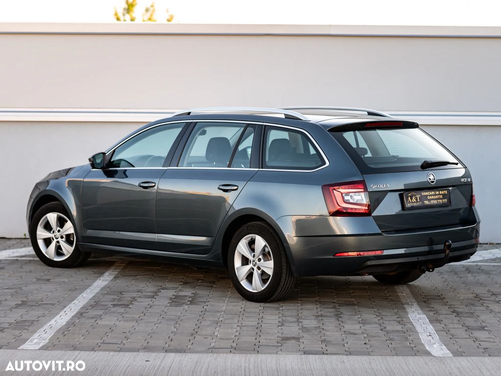 Skoda Octavia 1.6 TDI DSG Ambition - 3