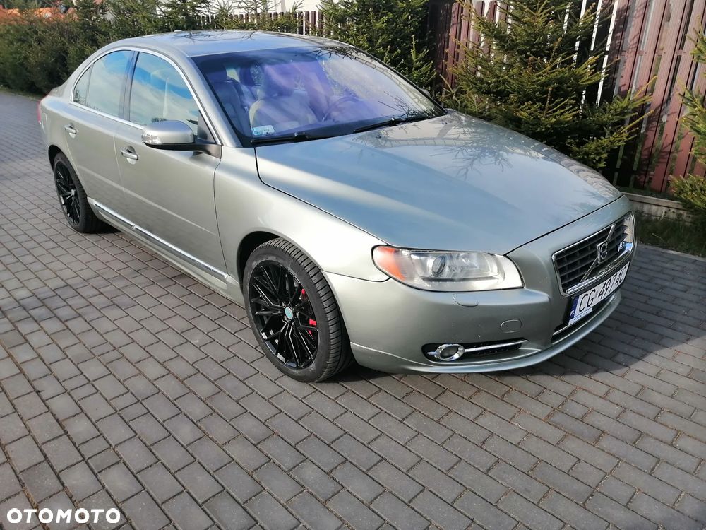Volvo S80 4.4 V8 AWD R-Design Momentum - 2