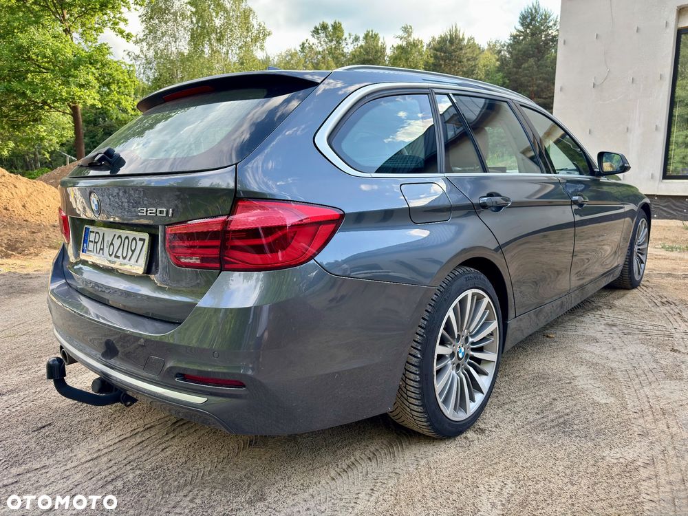 BMW Seria 3 320i GPF Luxury Line sport - 6