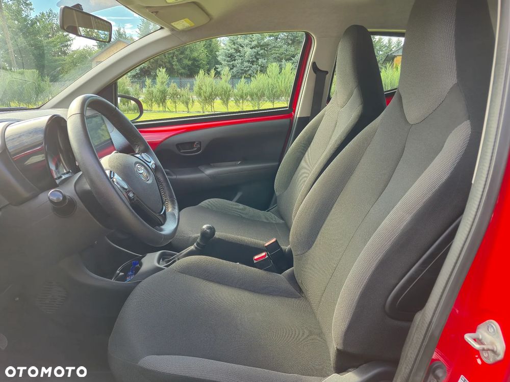 Toyota Aygo x-play - 20