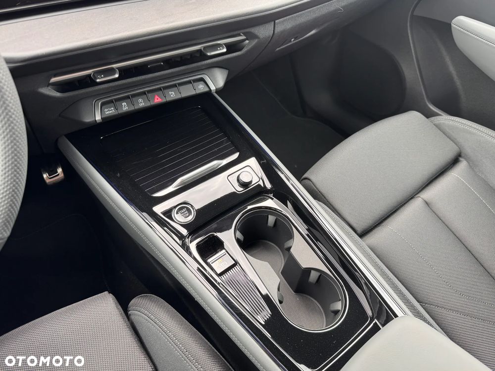 Audi Q3 TFSI mHEV 110 kW S tronic - 22
