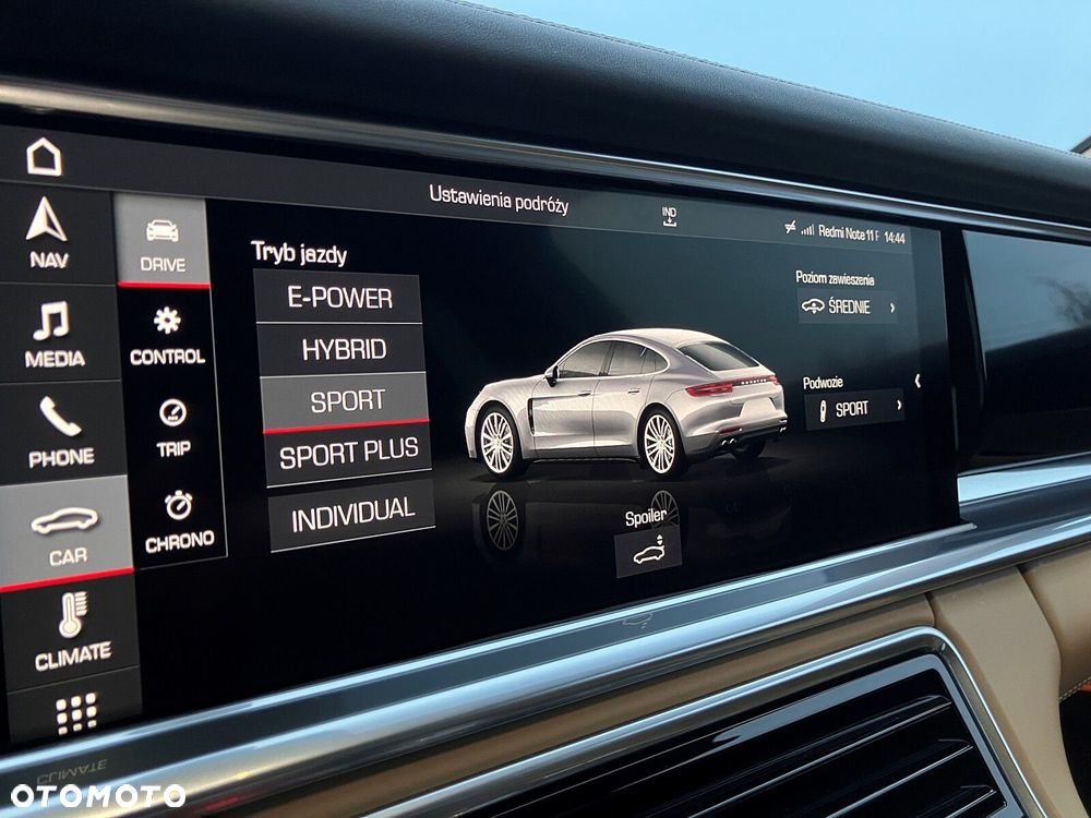 Porsche Panamera - 35