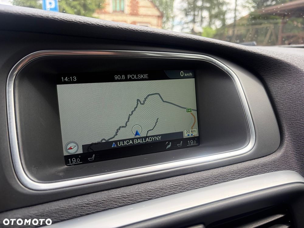 Volvo V40 D2 RDesign - 25