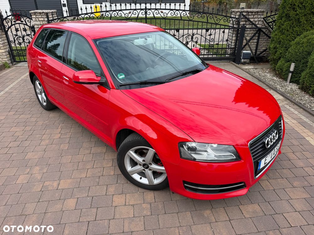 Audi A3 Sportback 2010 photo 2