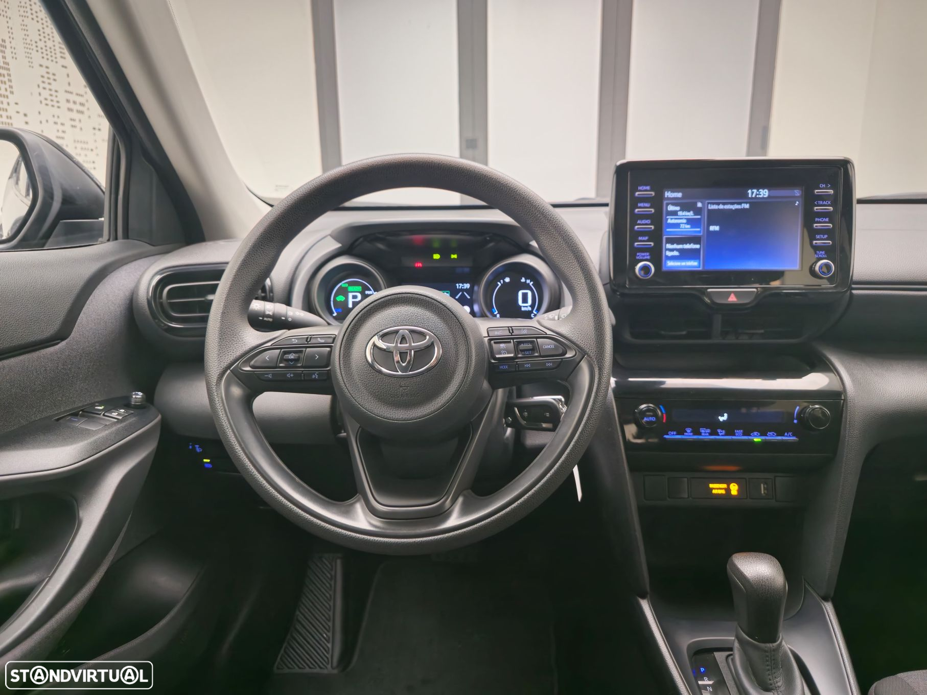 Toyota Yaris Cross 1.5 HDF Comfort - 10