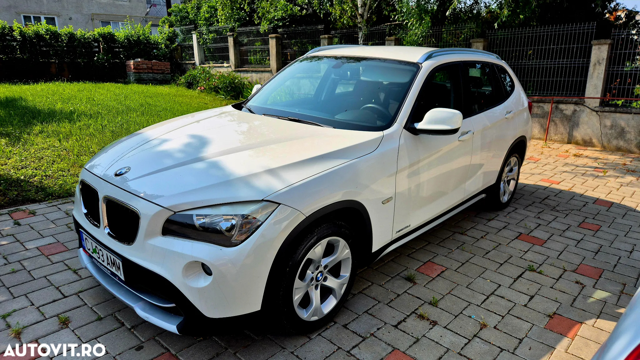 BMW X1 xDrive18d - 13