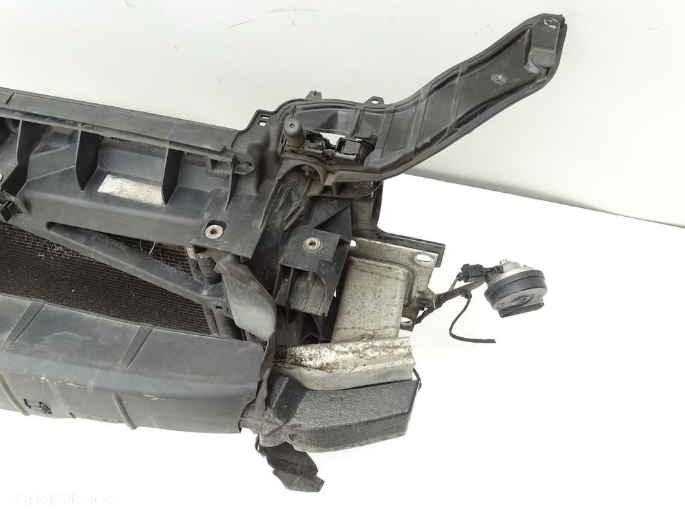 PAS PRZEDNI KOMPLETNY CHŁODNICE BELKA 2.0 TDI AUDI A3 8V 12-16r 3D 5D - 6