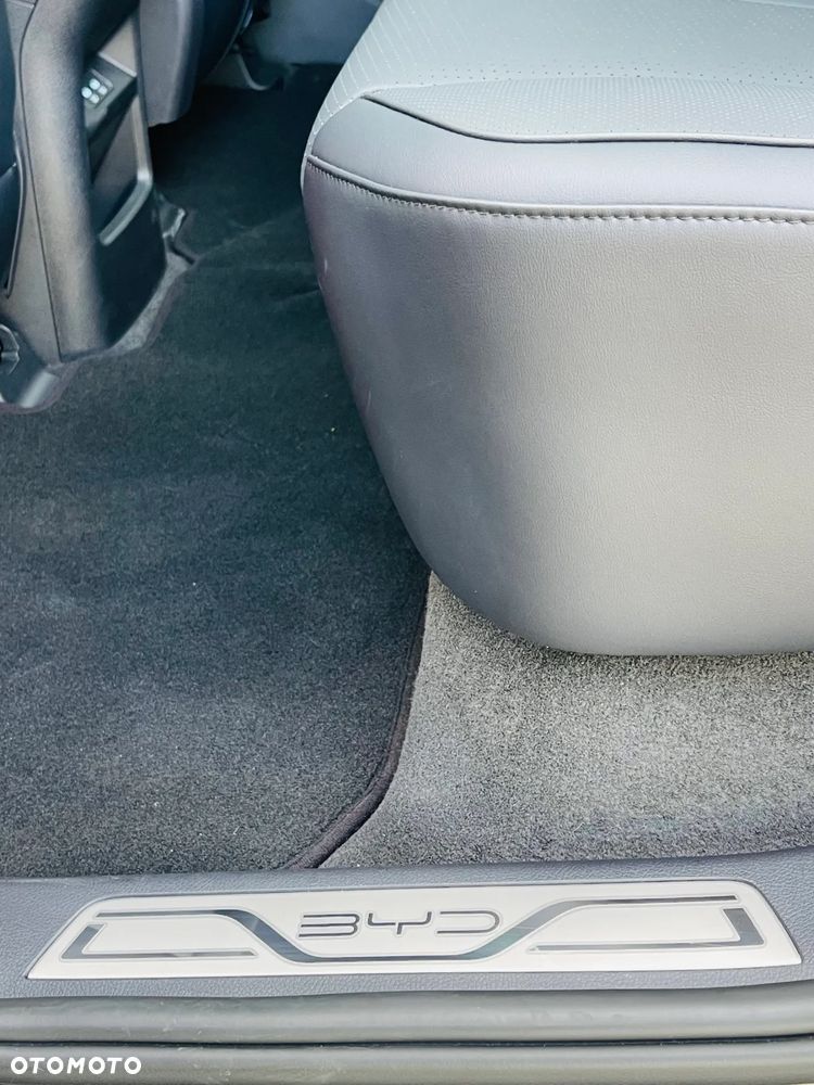 BYD Seal U DM-i 1.5T Design AWD - 20