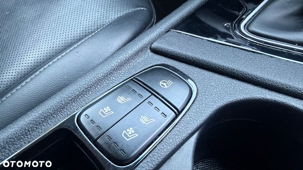 Kia Niro 1.6 GDI HEV 2WD OPF Edition 7 - 17