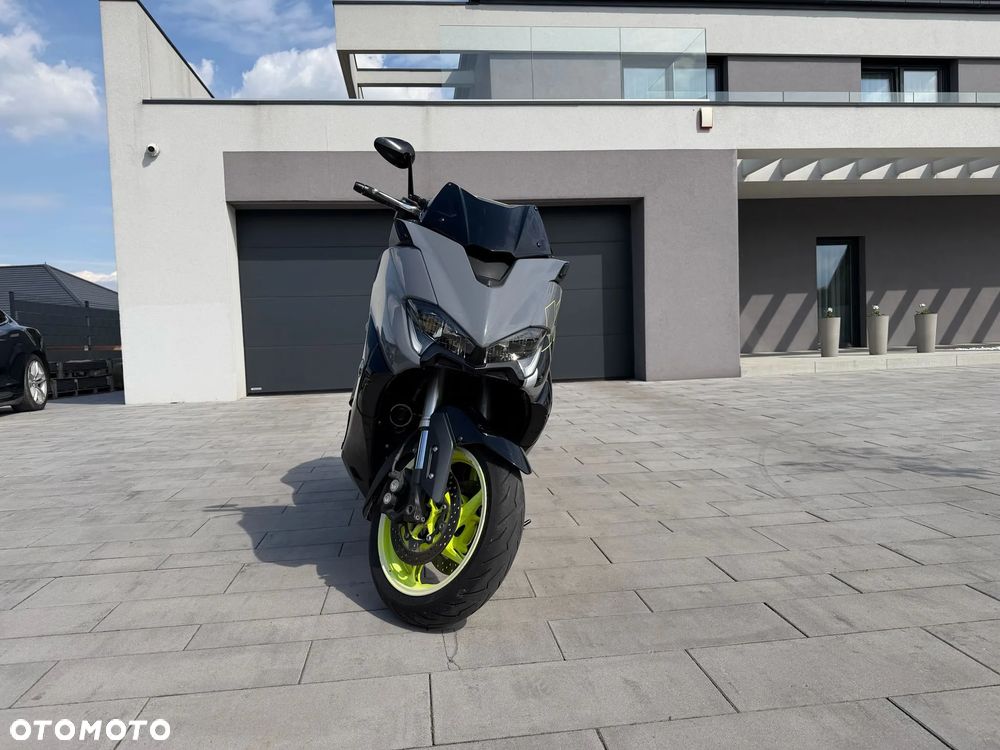 Yamaha Tmax - 2