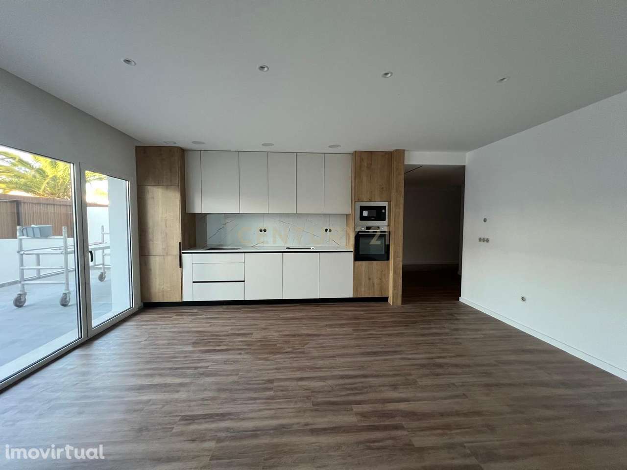 Apartamento T1+1 para venda em Casais da Bidoeira-Leiria - Grande imagem: 2/11