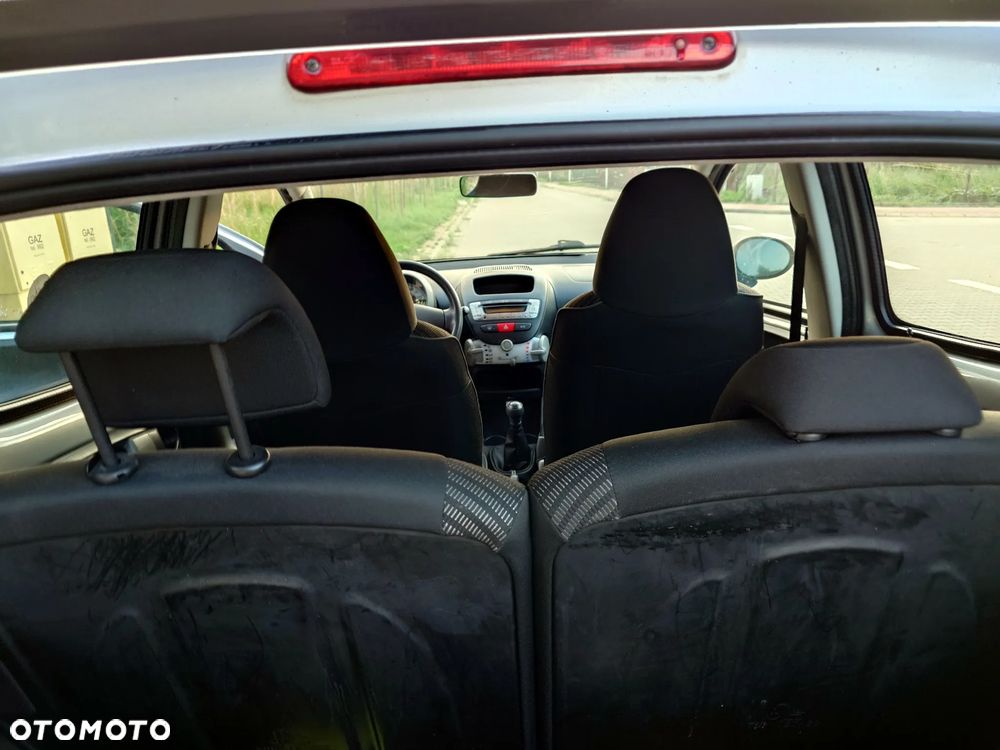 Peugeot 107 - 14