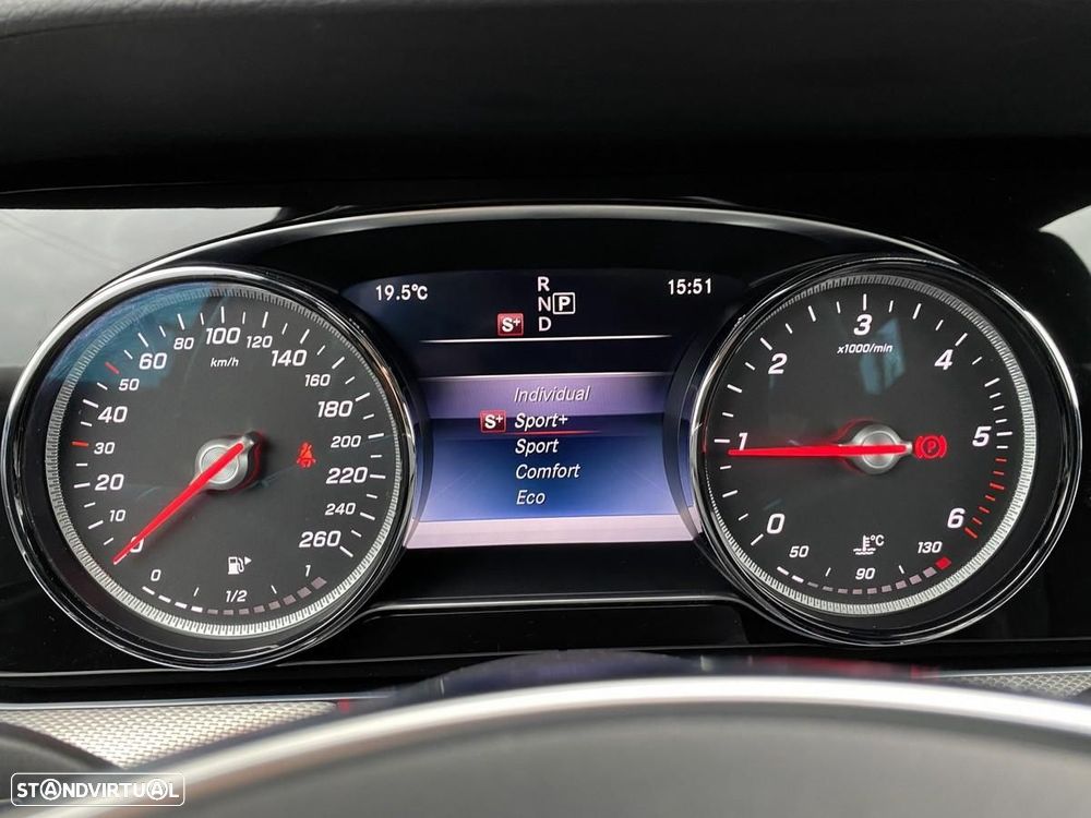 Mercedes-Benz E 220 d AMG Line - 31