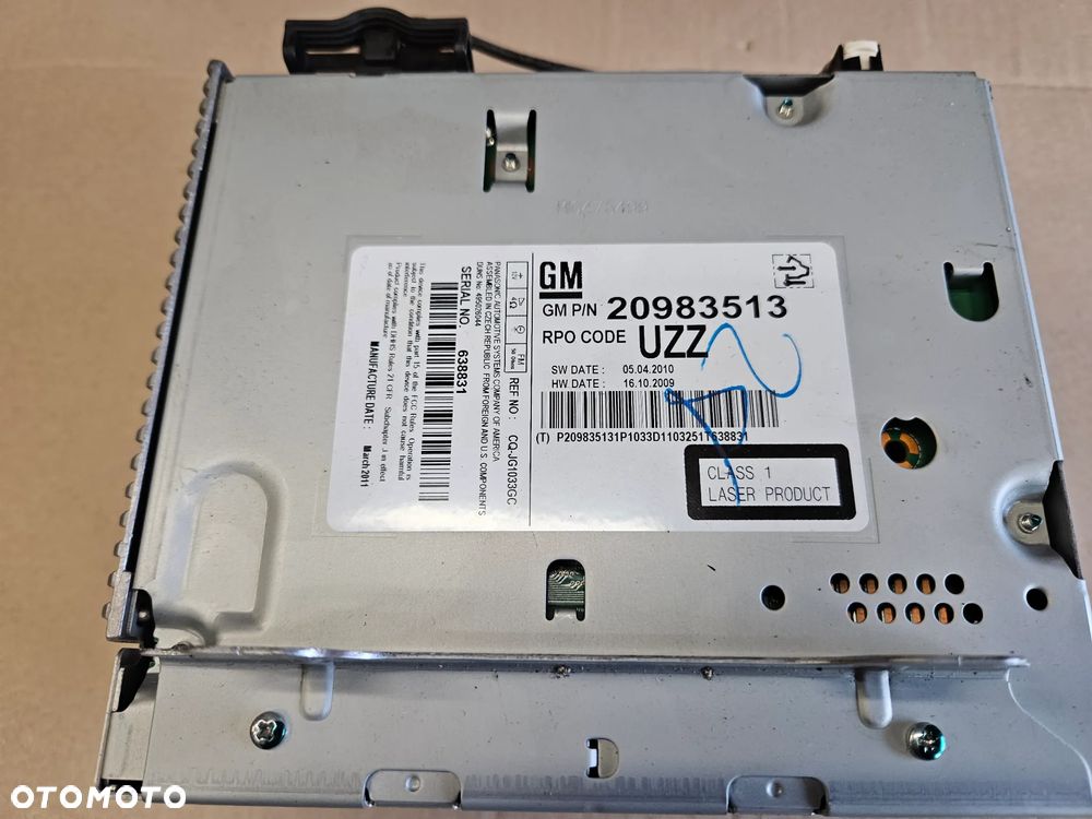 Opel Astra J 4 IV radio 20983513 UZZ - 1