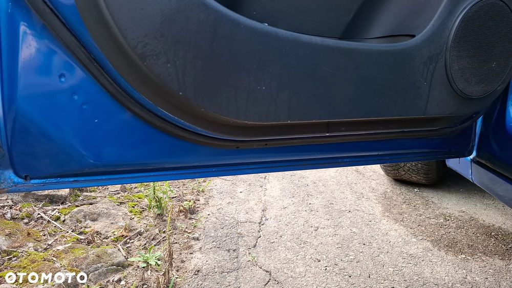 Chevrolet Cruze 1.6 Base - 16