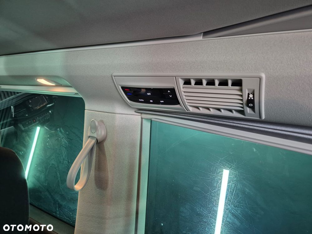 Volkswagen California - 14