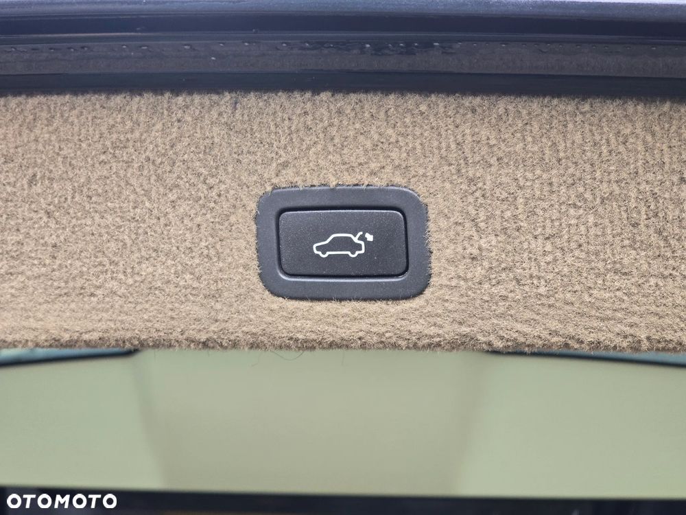 Volvo V70 D2 Summum - 15