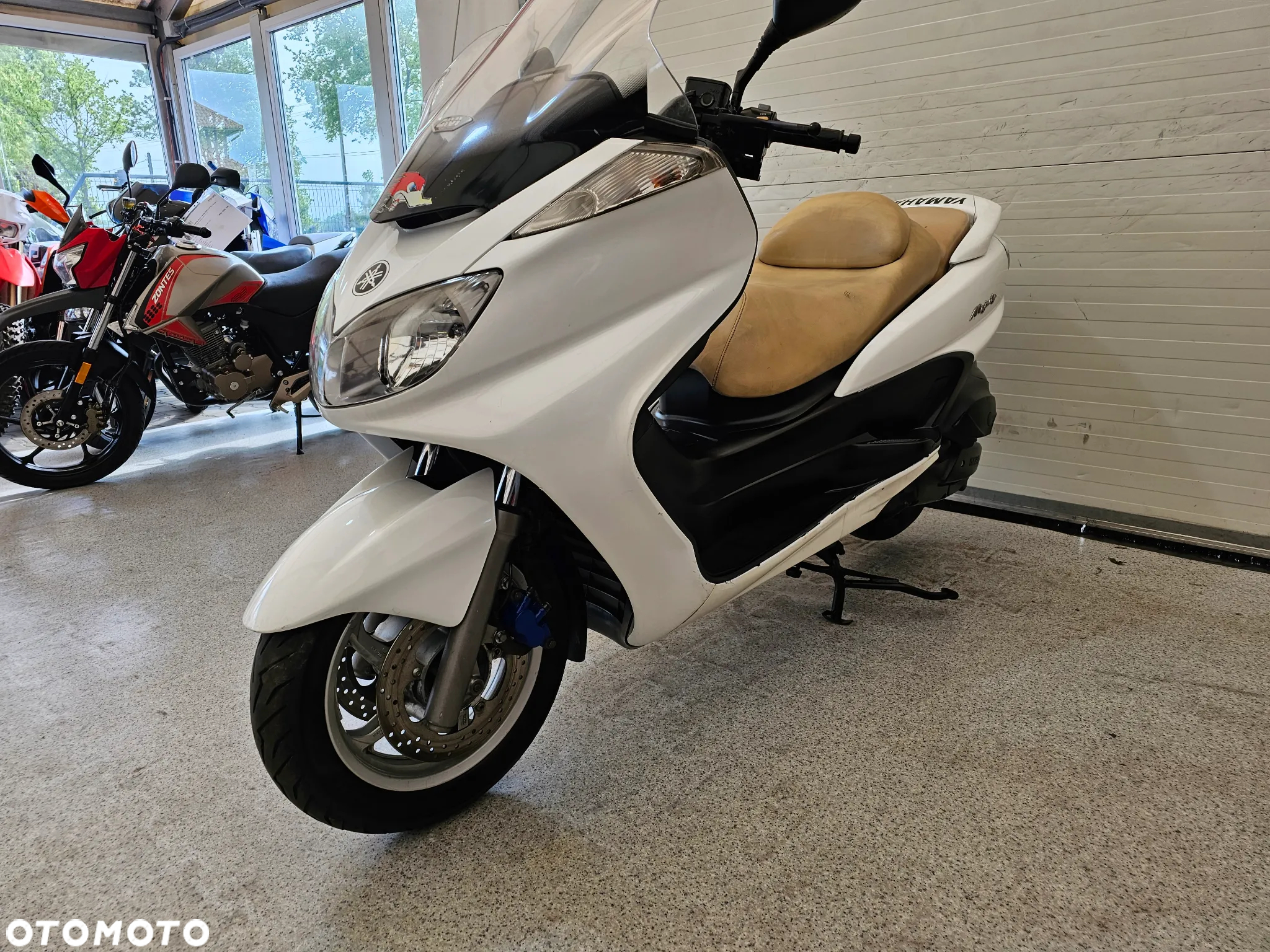 Yamaha Majesty - 12