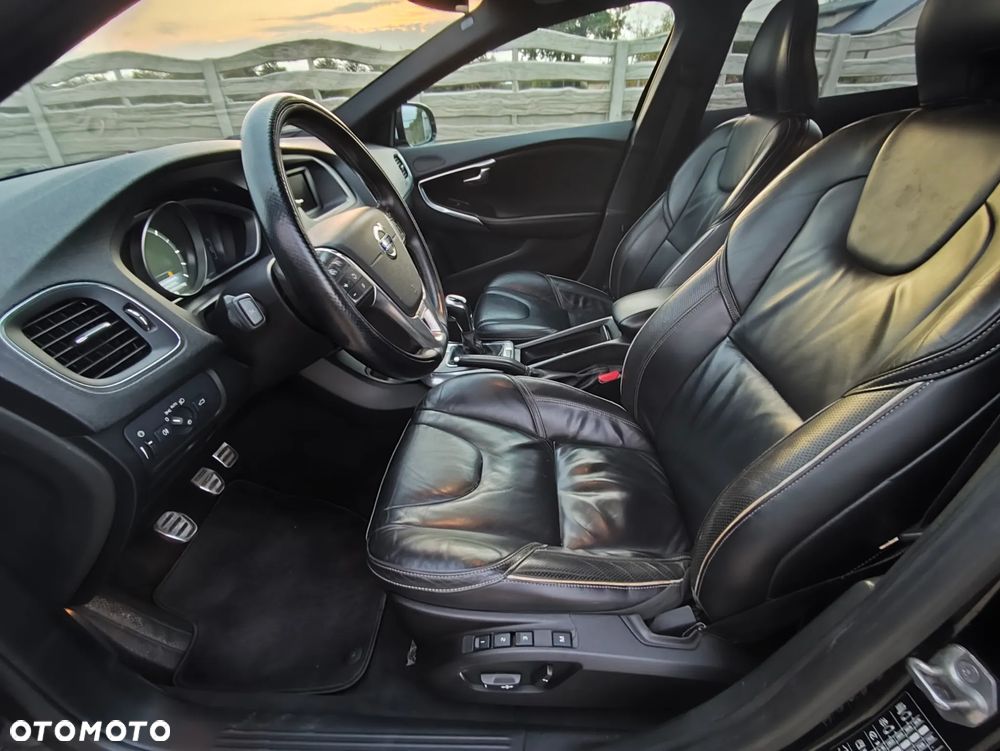Volvo V40 D2 R-Design Summum - 12