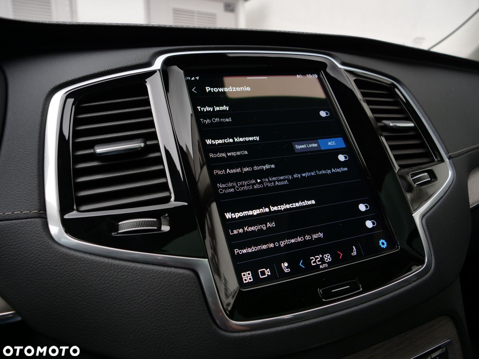 Volvo XC 90 - 30