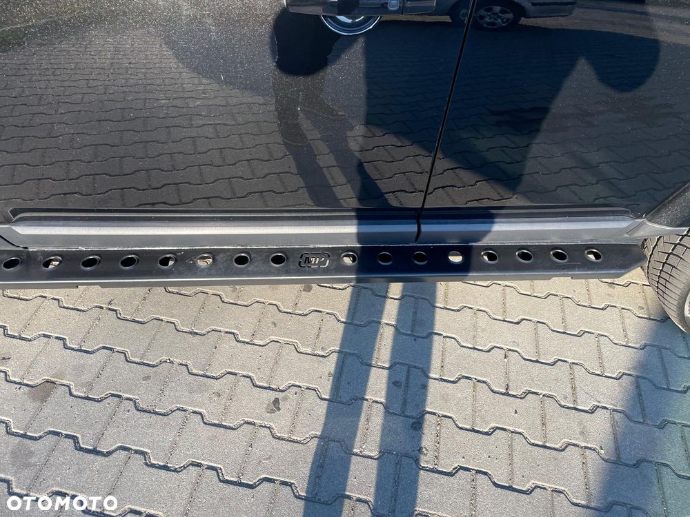 Land Rover Discovery 3.0 TD V6 SE - 7