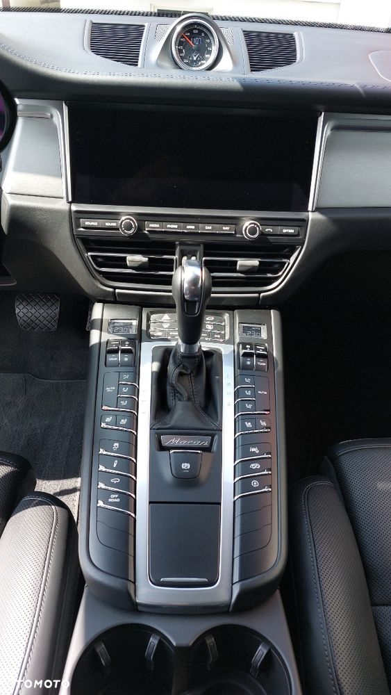Porsche Macan - 13