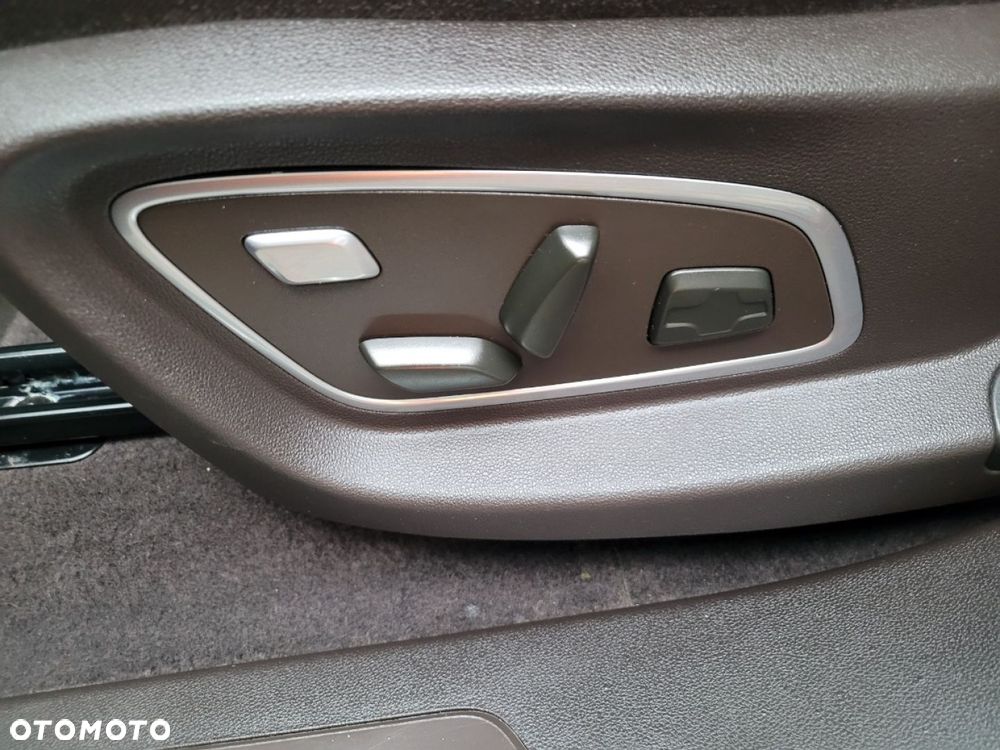 Renault Espace 1.6 dCi Energy Initiale Paris EDC 7os - 25
