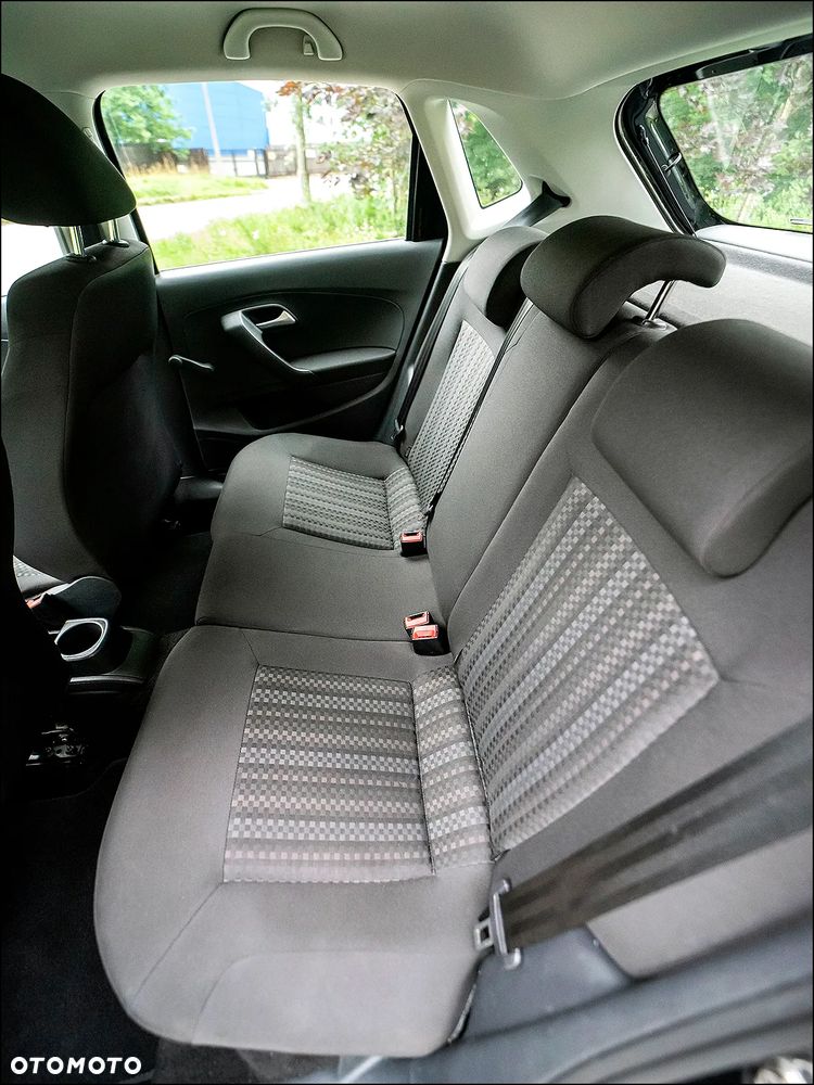 Volkswagen Polo - 8
