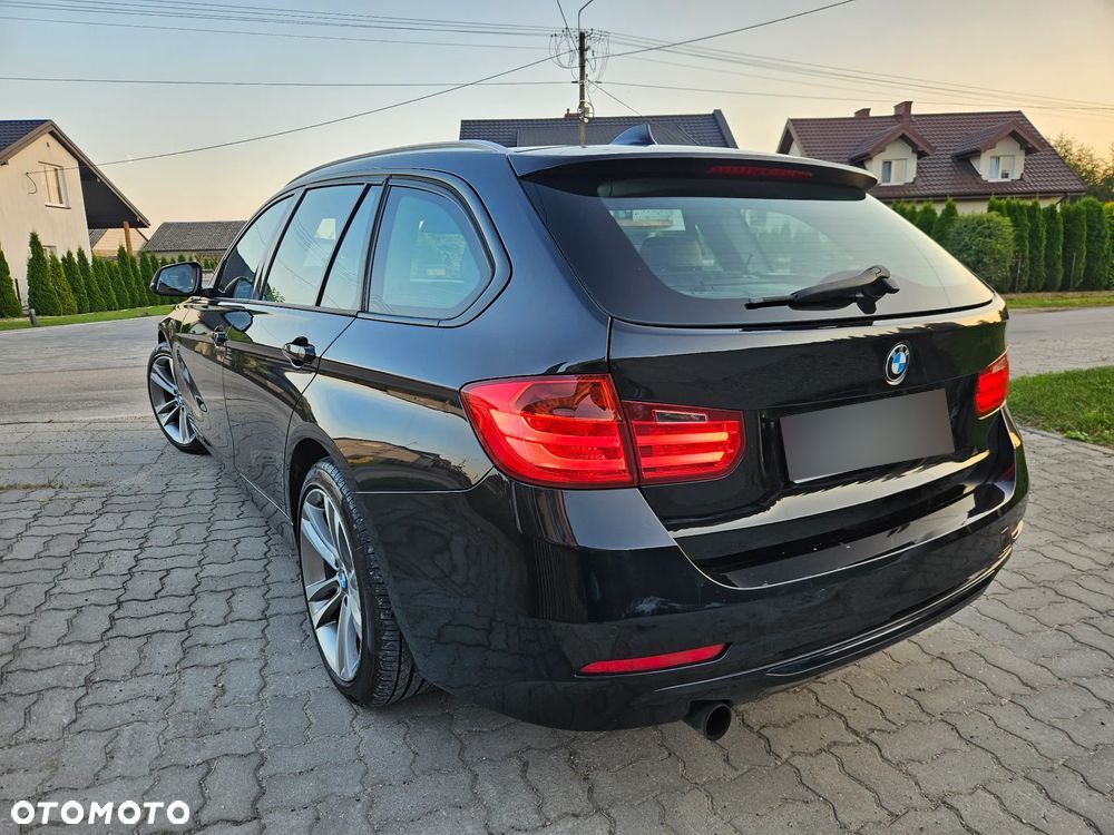 BMW Seria 3 316i Touring Sport Line - 9