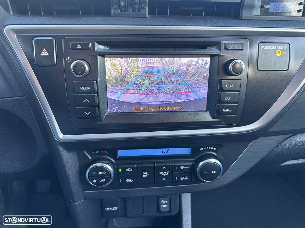 Toyota Auris 1.4 D-4D Comfort - 15