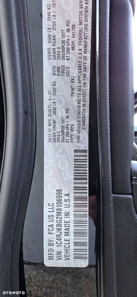 Jeep Grand Cherokee - 24