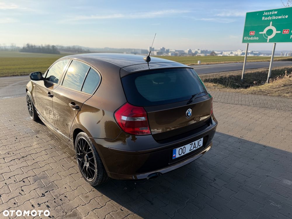 BMW Seria 1 120d - 14