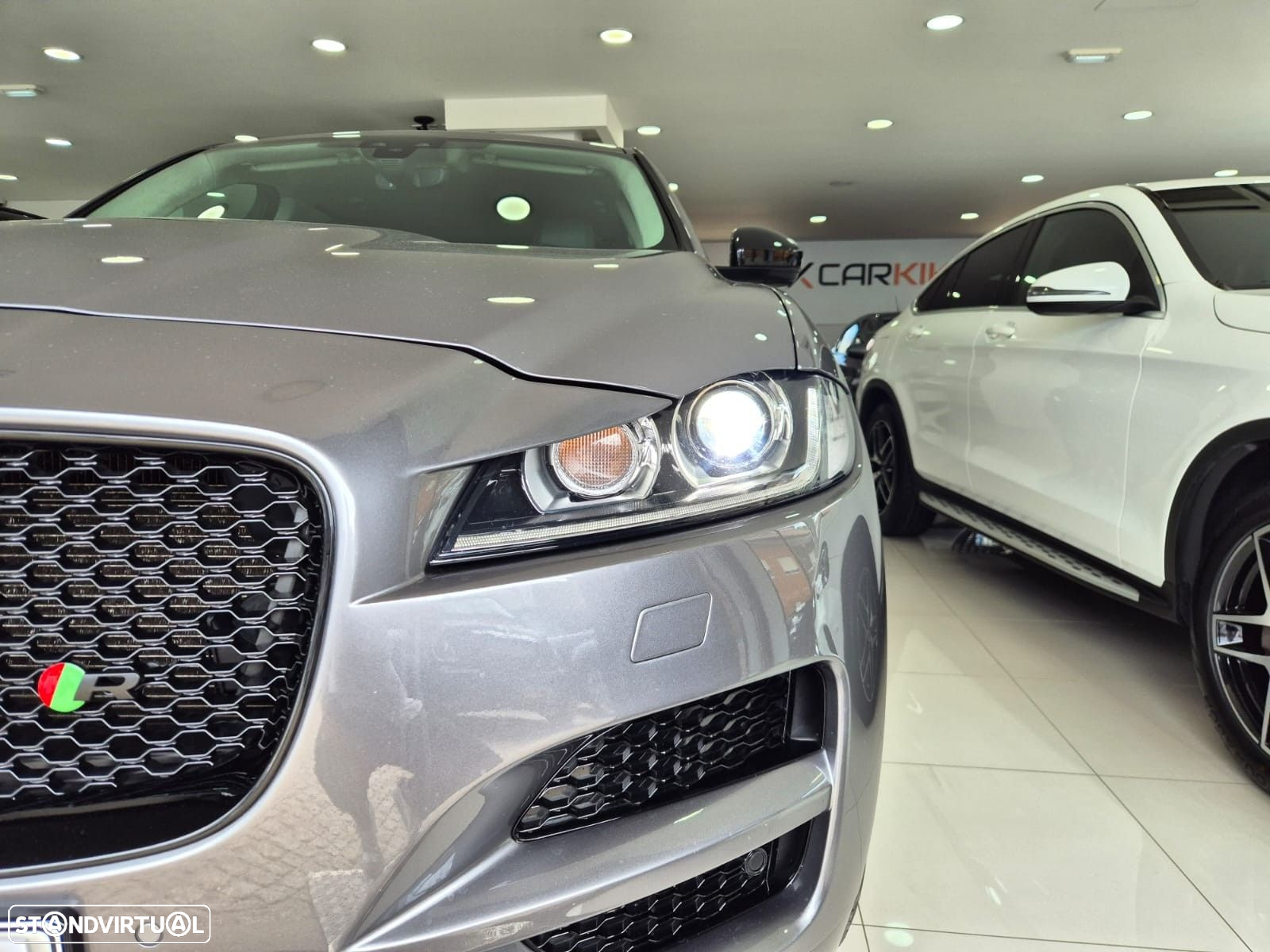 Jaguar F-Pace 2.0 i4D R-Sport Aut. - 12