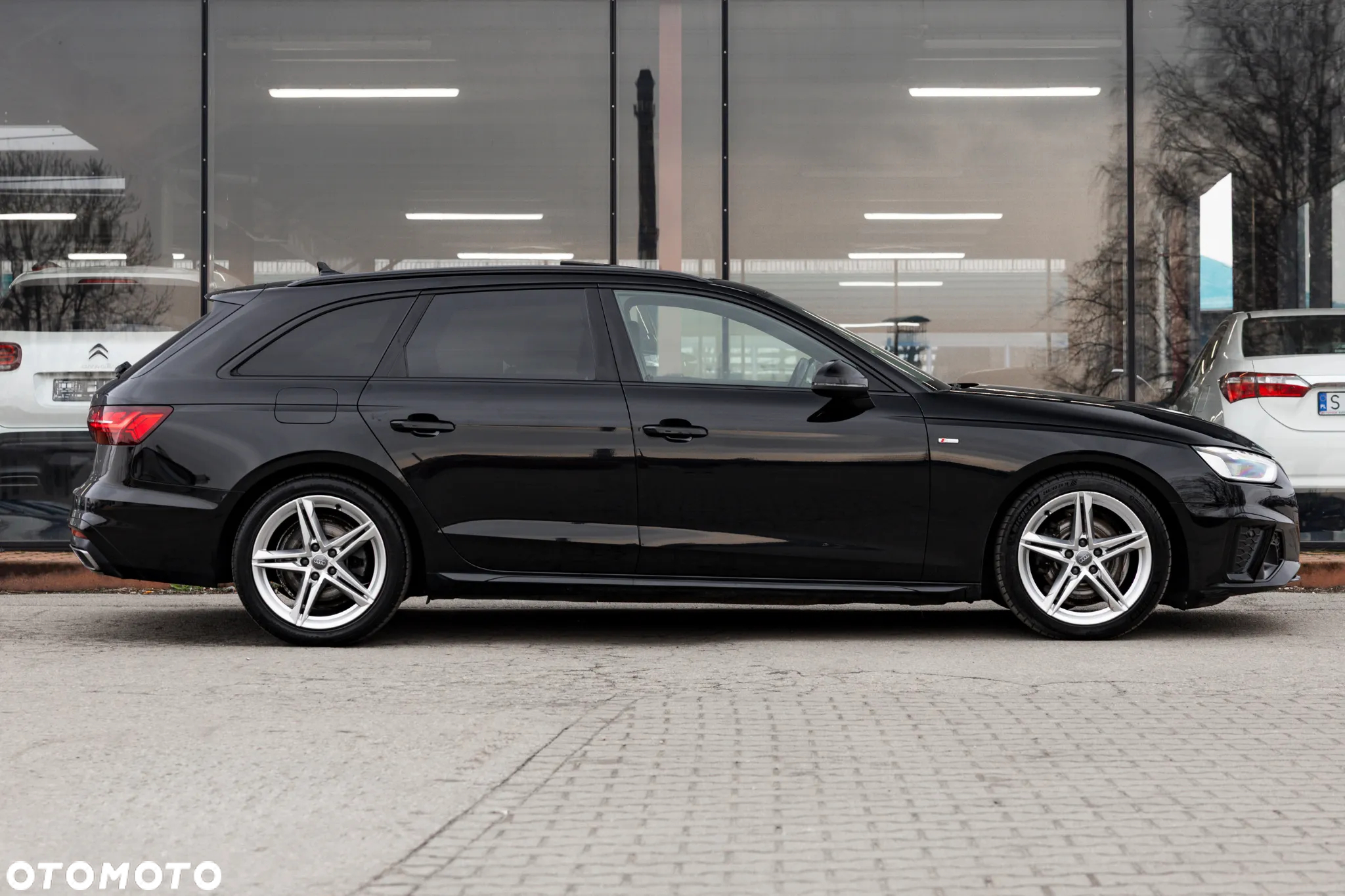 Audi A4 Avant 35 TDI S tronic S line - 15