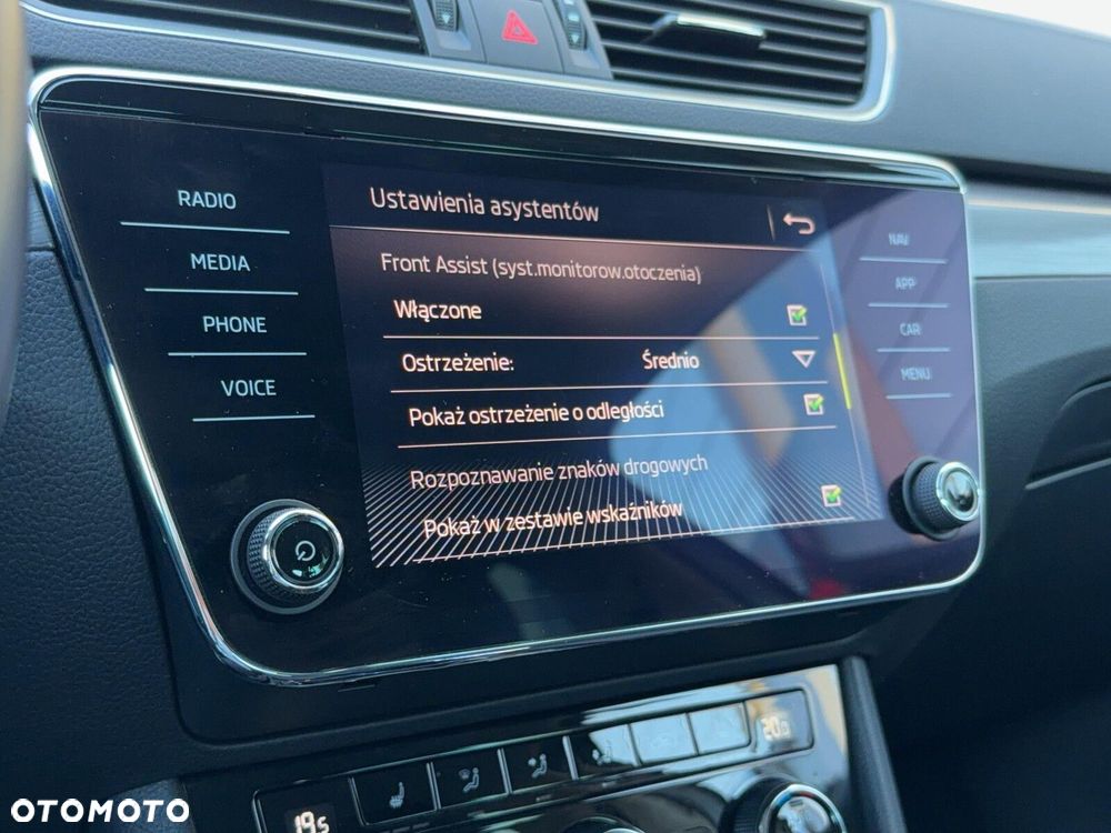 Skoda Superb 2.0 TSI Style DSG - 33