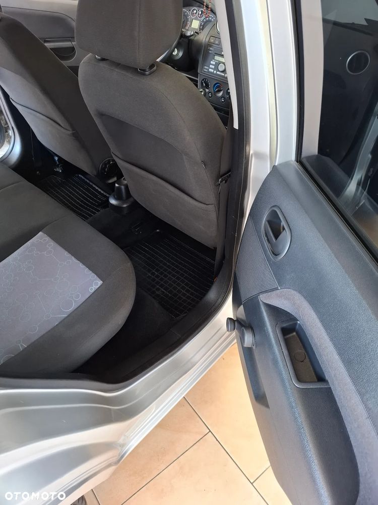 Ford Fiesta 1.3 Style - 16
