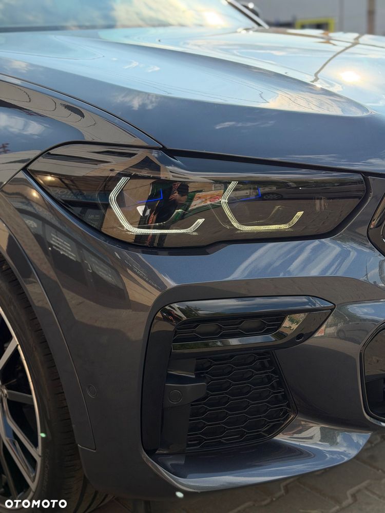 BMW X6 xDrive40i mHEV - 4