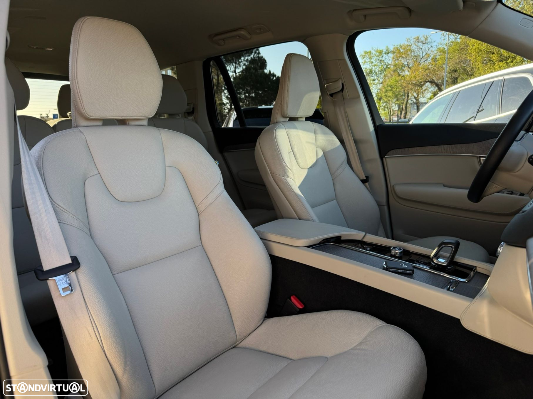 Volvo XC 90 2.0 T8 PHEV Core AWD - 21