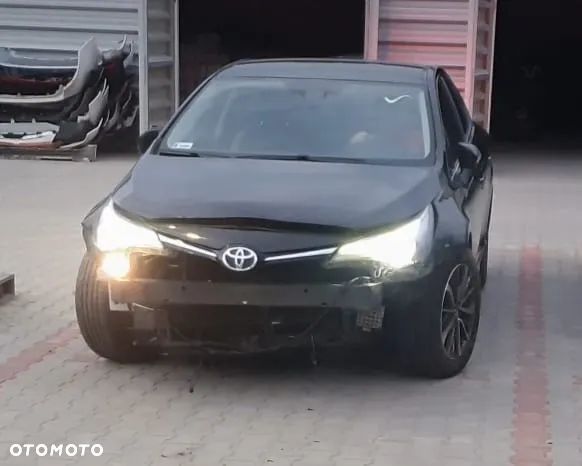 Toyota Avensis 1.8 Premium - 2