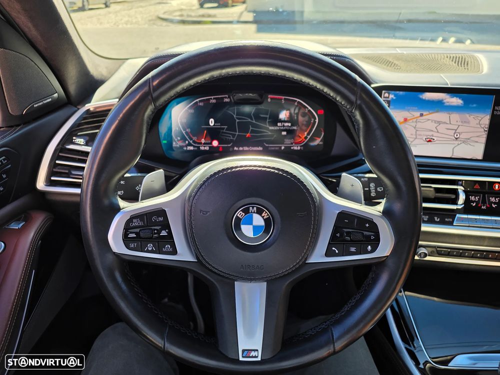 BMW X7 30 d xDrive Pack M - 16